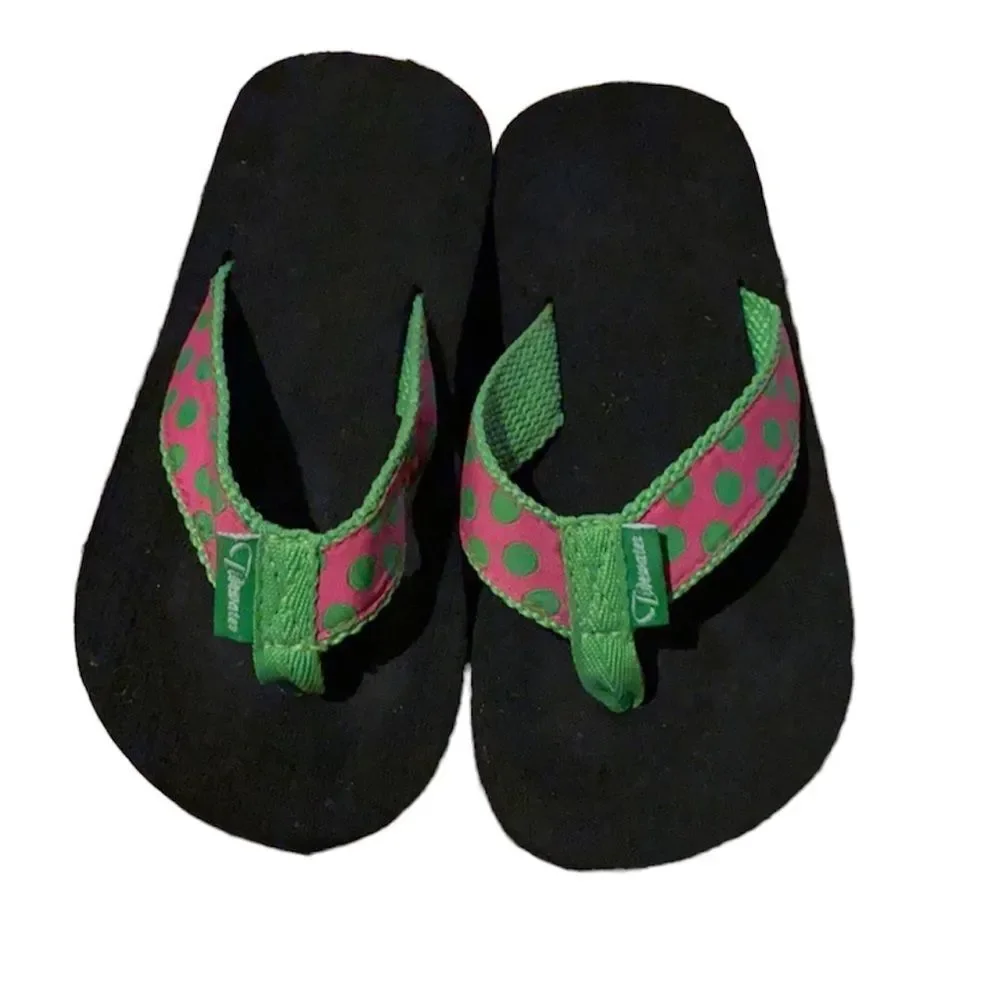Toddler Little girls tidewater flip flops.